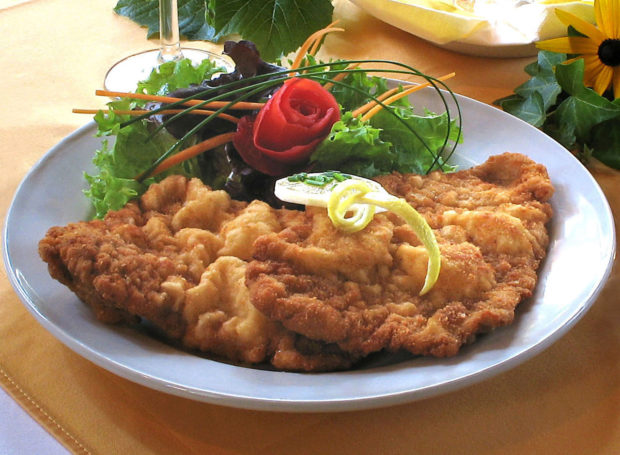 Read more about the article Regulars’ Table: Schnitzelfest 24/5/2017